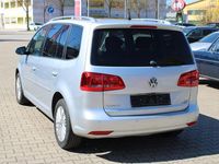 Gebraucht VW Touran Cup 105 PS (77 kW) 2015 Silber Van / Kleinbus