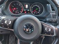 Second-hand VW Tiguan Highline 150 CP (110 kW) 2017 Negru SUV