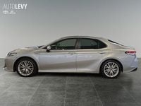 Gebraucht Toyota Camry 218 PS (160 kW) 2021 Silber metallic Limousine