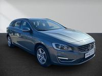 Gebraucht Volvo V60 190 PS (139 kW) 2017 Osmium grey Kombi