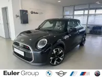 Gebraucht Mini Cooper S Favoured 204 PS (150 kW) 2025 Schwarz Kleinwagen