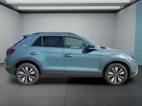 Gebraucht VW T-Roc 150 PS (110 kW) 2025 Blau SUV