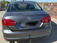 Usata VW Jetta 140 CV (102 kW) 2011 Argento Berlina