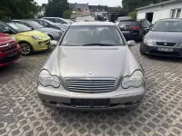 Gebraucht Mercedes C200 163 PS (119 kW) 2004 Cubanitsilber  metallic Limousine