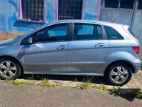 Gebraucht Mercedes B200 140 PS (102 kW) 2010 Van / Kleinbus