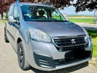 Gebraucht Peugeot TePee 99 PS (72 kW) 2016 Grau Kombi
