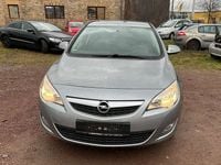 Usado Opel Astra 87 HP (63 kW) 2010 Prateado Sedan