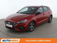 Gebraucht Hyundai i30 Intro Edition 120 PS (88 kW) 2021 Rot Limousine
