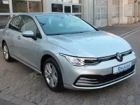 Gebraucht VW Golf VIII Life 110 PS (80 kW) 2023 Silber Limousine