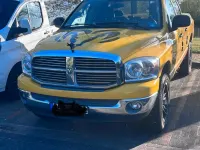Usata Dodge Ram 345 CV (253 kW) 2007 Giallo Pick-up