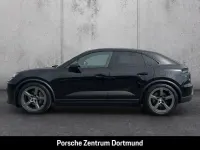 Begagnad Porsche Macan 330 kW (449 HK) 2025 Svart SUV