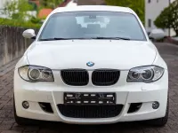 Używany BMW 118 Shadowline 143 KM (105 kW) 2007 Biały Hatchback