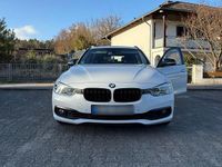 Używany BMW 320 Advantage 184 KM (135 kW) 2018 Biały Sedan/Limuzyna