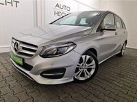 Gebraucht Mercedes 180 109 PS (80 kW) 2016 Polarsilber (metallic) Limousine