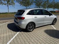 Gebraucht Mercedes B220 190 PS (139 kW) 2019 Iridiumsilber Van / Kleinbus