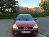 Gebraucht Renault Clio 60 PS (44 kW) 2004 Rot Kleinwagen