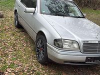Gebraucht Mercedes C220 150 PS (110 kW) 1994 Silber Limousine