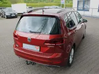 Gebraucht VW Golf 150 PS (110 kW) 2020 Cranberry red metallic Van / Kleinbus