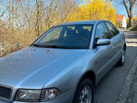 Gebraucht Audi A4 125 PS (91 kW) 1998 Grau Kleinwagen