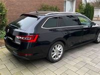 gebraucht Skoda Superb Combi 2.0 TDI DSG,Navi,Panorama,Leder,AHK