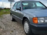 Gebraucht Mercedes 190 122 PS (89 kW) 1992 Grau Limousine