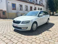 Gebraucht Skoda Octavia Ambition 105 PS (77 kW) 2015 Weiß Kombi