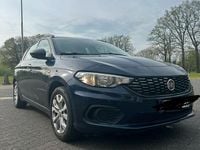 Gebraucht Fiat Tipo 95 PS (69 kW) 2018 Blau Kombi