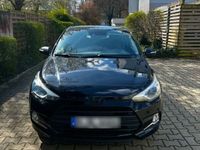 gebraucht Hyundai Coupé i20 1.4 Stylemit SHZ, LHZ und PDC-Sensor