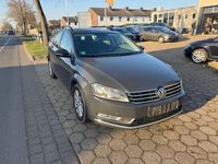 Gebraucht VW Passat 140 PS (102 kW) 2013 Grau Limousine