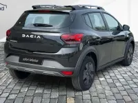 Neu Dacia Sandero Essentiel 91 PS (66 kW) 2025 Schwarz / perlmuttschwarz SUV