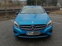 Gebraucht Mercedes A200 140 PS (102 kW) 2015 Blau Kleinwagen