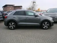Gebraucht VW T-Roc Pro 150 PS (110 kW) 2025 Grau SUV