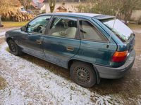 Gebraucht Opel Astra 75 PS (55 kW) 1994 Grün Limousine
