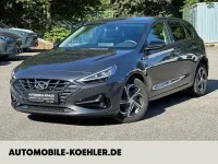 Gebraucht Hyundai i30 Intro Edition 159 PS (116 kW) 2020 Dark knight / mic (schwarz) Limousine