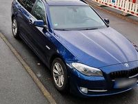 Gebraucht BMW 525 218 PS (160 kW) 2012 Blau Kombi