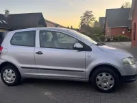 Usata VW Fox 63 CV (46 kW) 2005 Argento Utilitaria