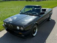 Gebraucht BMW 318 Cabriolet 113 PS (83 kW) 1993 Schwarz Cabrio