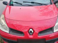 Second-hand Renault Clio II 2006 Roșu Hatchback