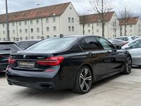 Gebraucht BMW 750 M Sport 400 PS (294 kW) 2018 Schwarz Limousine