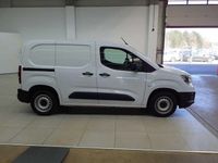 Gebraucht Opel Combo 102 PS (75 kW) 2024 Kaolin weiß Van