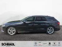 Gebraucht Audi A4 Advanced 204 PS (150 kW) 2023 Mythosschwarz metallic Kombi