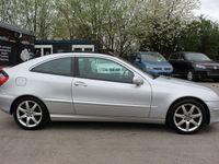 gebraucht Mercedes C200 Sportcoupe*AUTOMATIK*PANO*PDC*KLIMA*17ZOLL