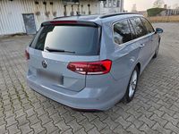 Gebraucht VW Passat Business 200 PS (147 kW) 2022 Grau Kombi