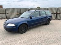 Second-hand VW Passat 131 CP (96 kW) 2004 Albastru Break