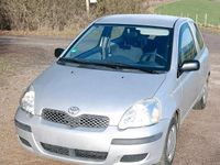 Gebraucht Toyota Yaris 65 PS (47 kW) 2003 Silber Kleinwagen