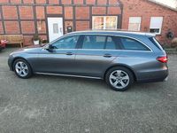 Gebraucht Mercedes E220 196 PS (144 kW) 2017 Grau Kombi