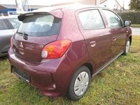 Neu Mitsubishi Space Star Plus 71 PS (52 kW) 2025 Rot Limousine