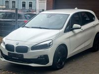 Gebraucht BMW 220 Active Tourer Sport Line 192 PS (141 kW) 2020 Weiß Van / Kleinbus
