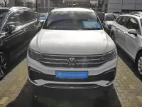 Gebraucht VW Tiguan R-line 150 PS (110 kW) 2024 Pure white SUV
