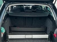 Gebraucht Skoda Superb 125 PS (91 kW) 2011 Schwarz Kombi